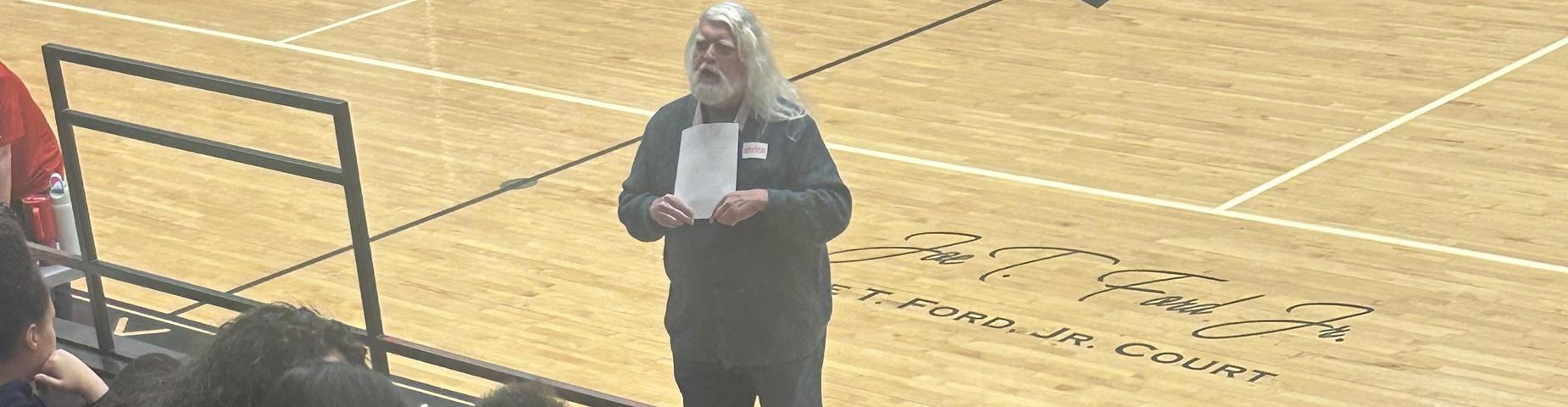 Bill Mulligan, professor from Murray State and president of Jackson Purchase Historical Society spoke to MHS Cultural Diversity students.