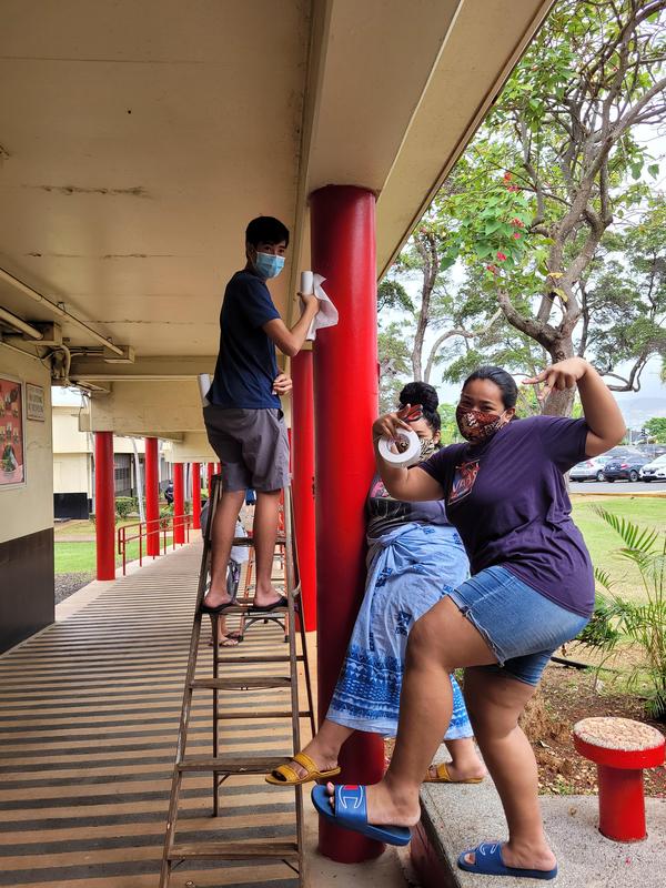 Christmas Decoration on Campus Featured Photo