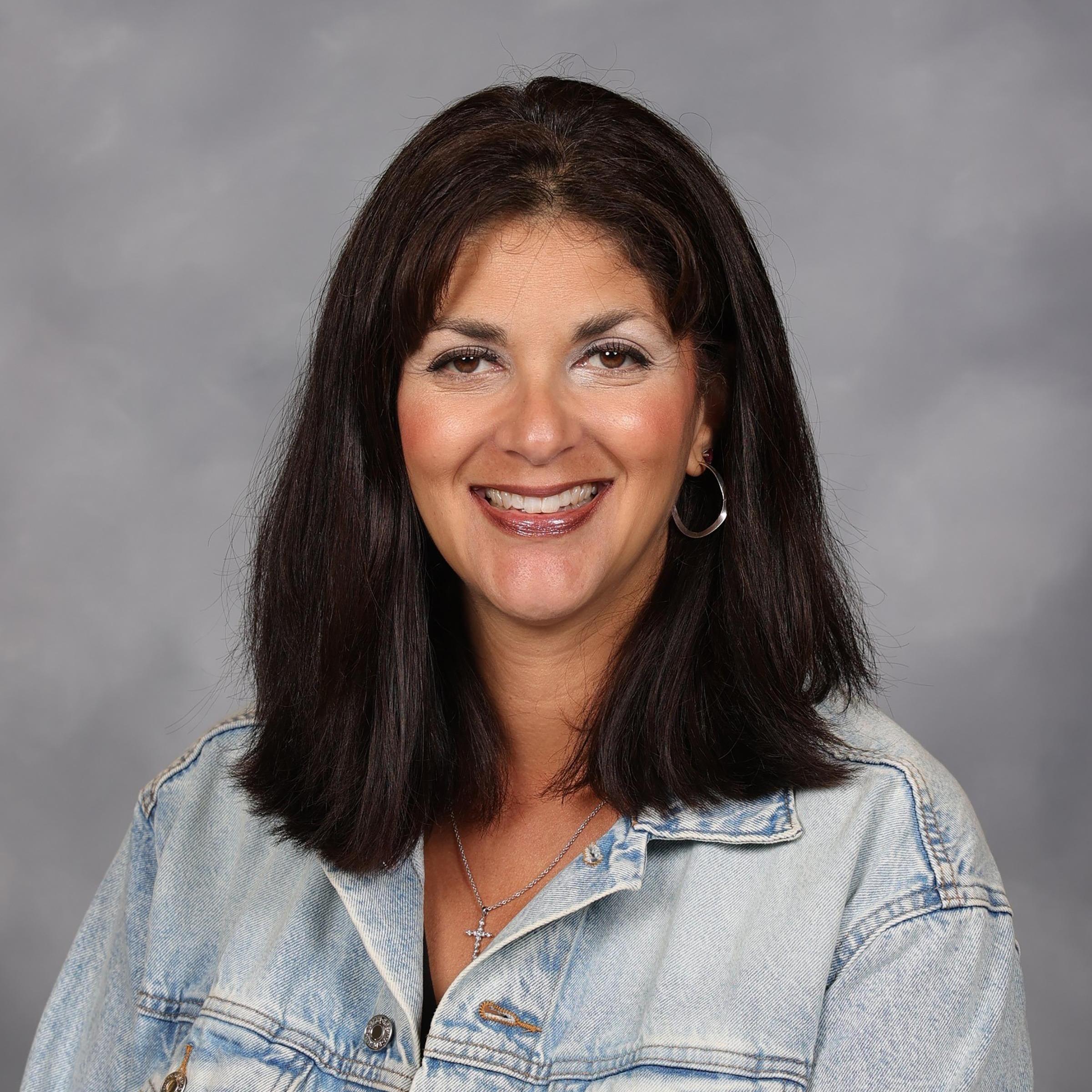 SuzanneMartinez's Profile Photo