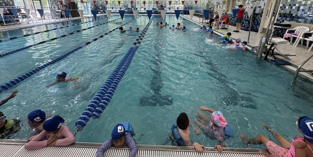 2nd Grade Swimming Session