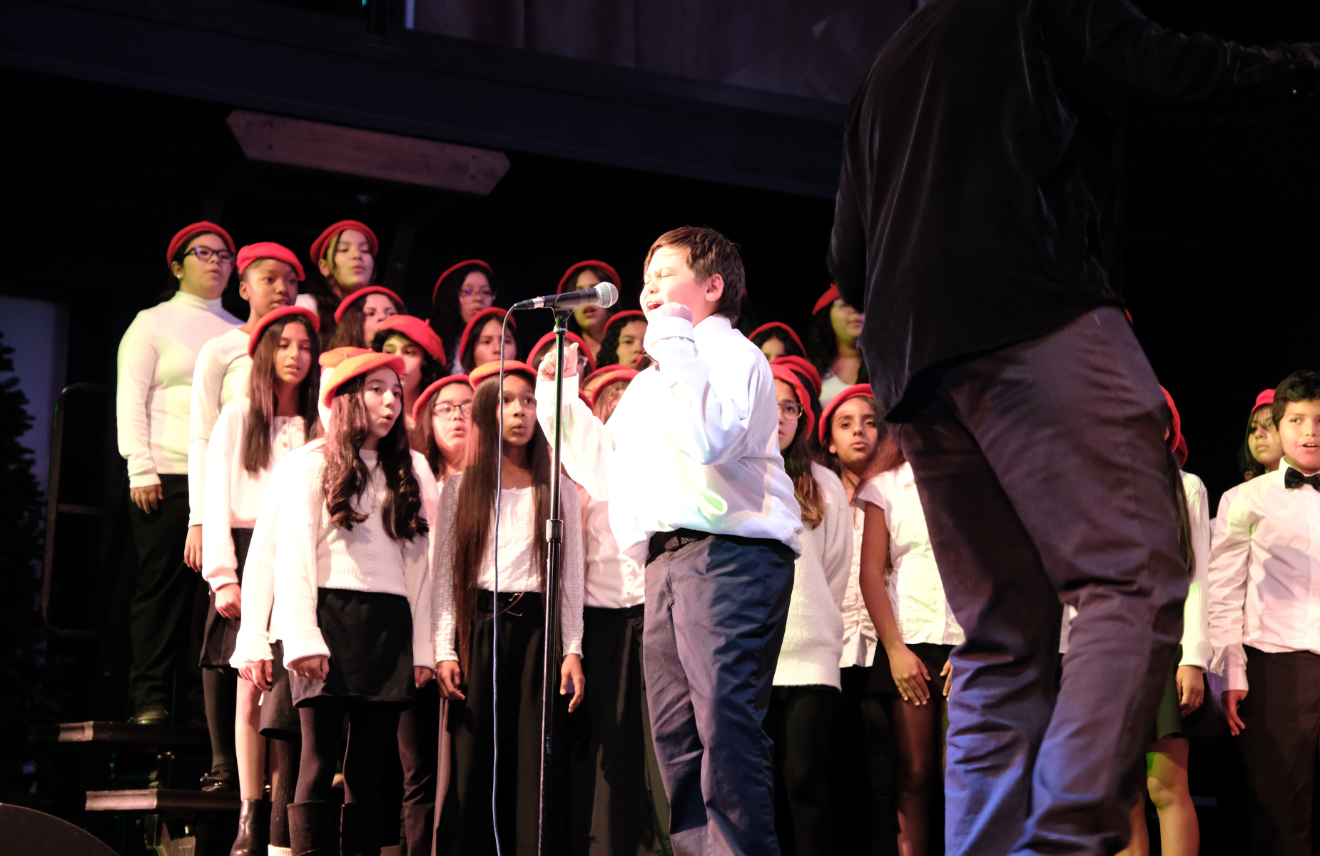 Choir performs Holiday Show at the Cathedral at the union