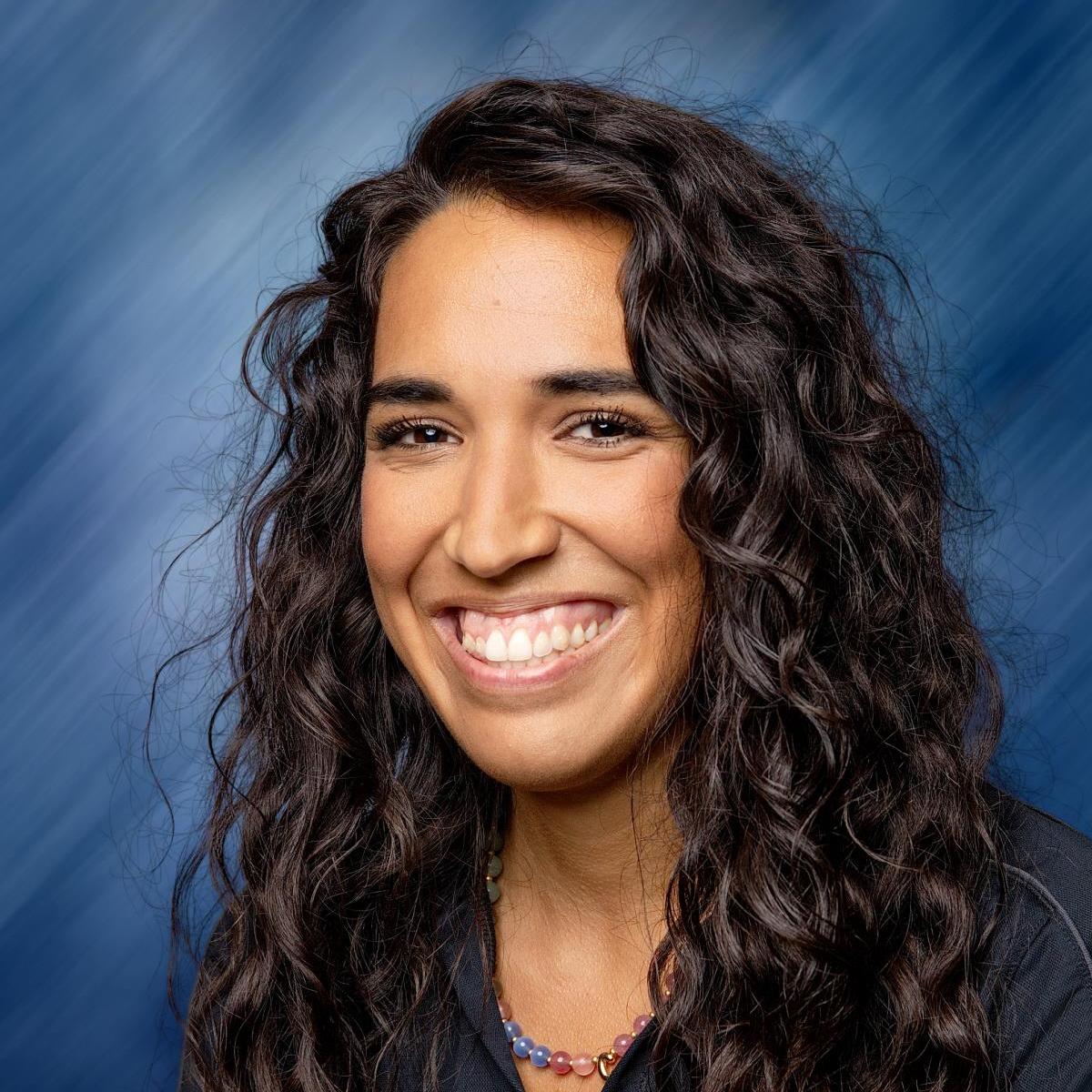 CristiBenavides's Profile Photo