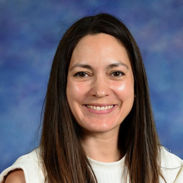 SarahThomasson's Profile Photo