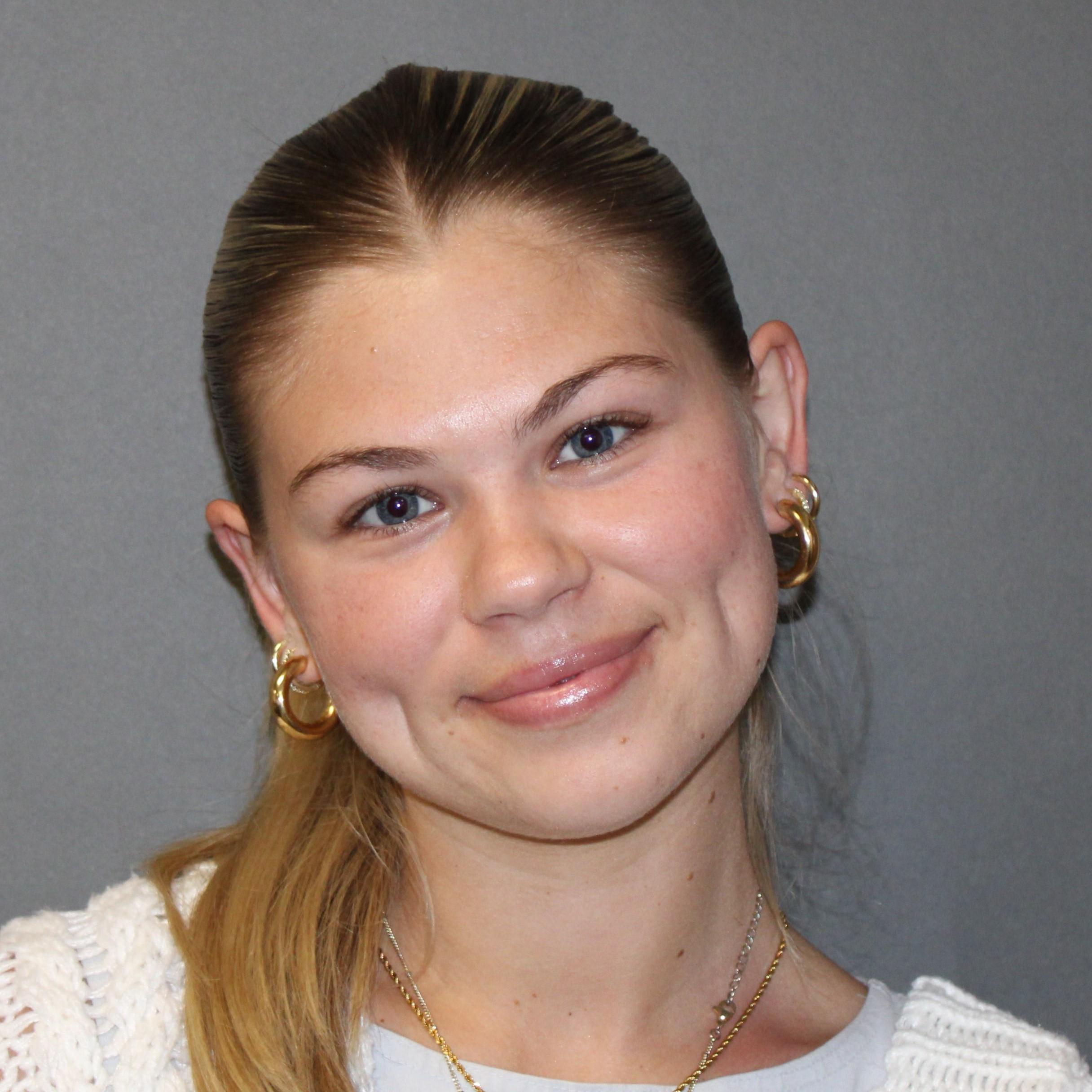MiaHowerton's Profile Photo
