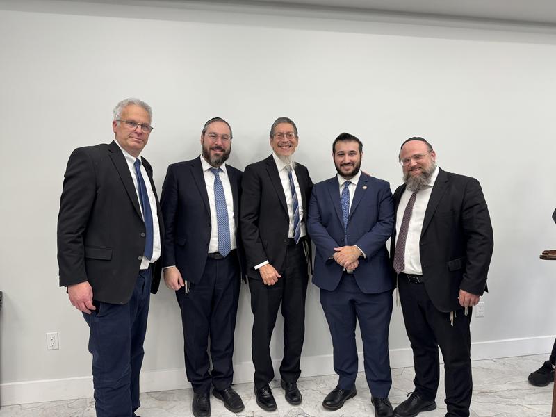 Alumnus and State Assemblyman Sam Berger Inspires Seniors at Mesivta Ateres Yaakov