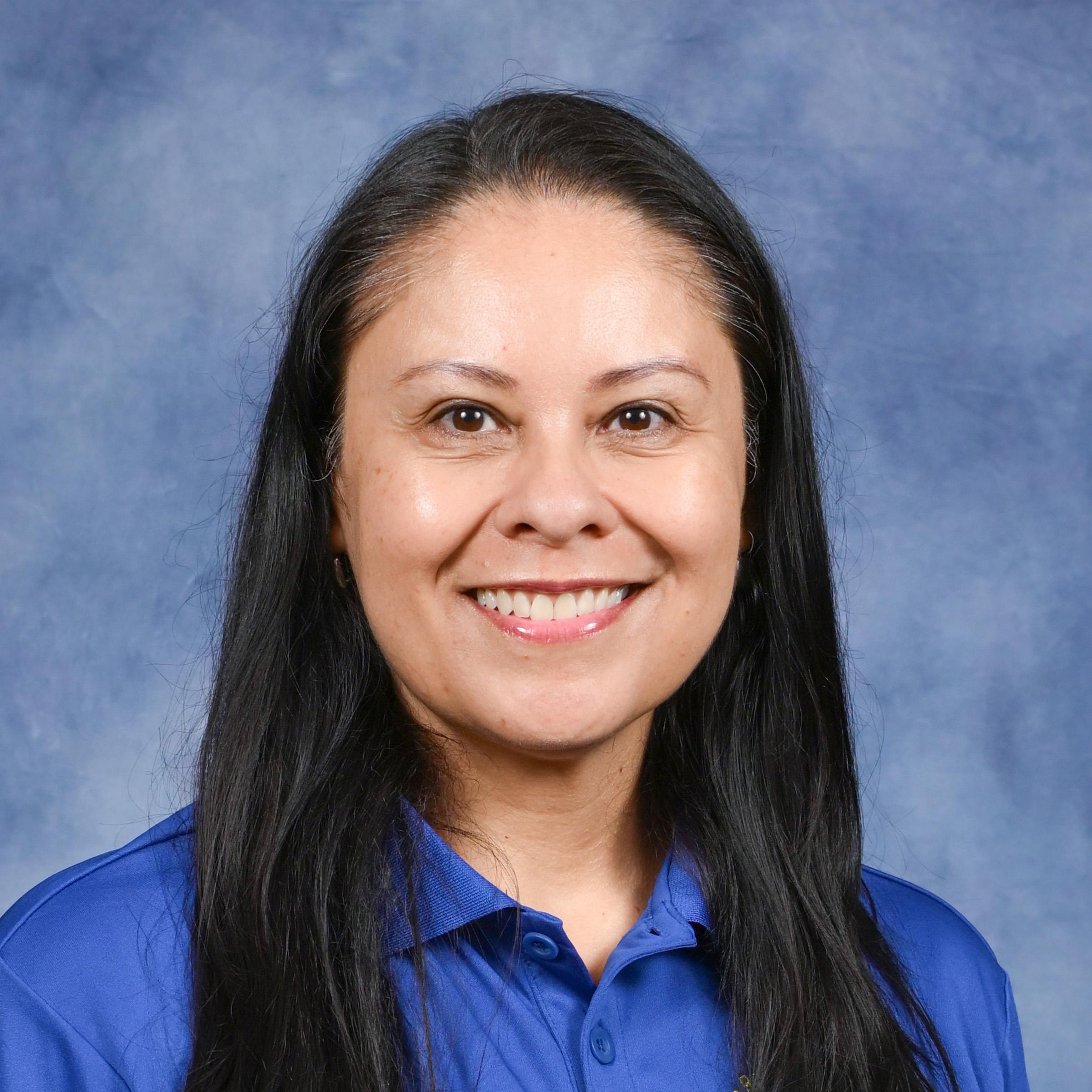ClaudiaVera's Profile Photo