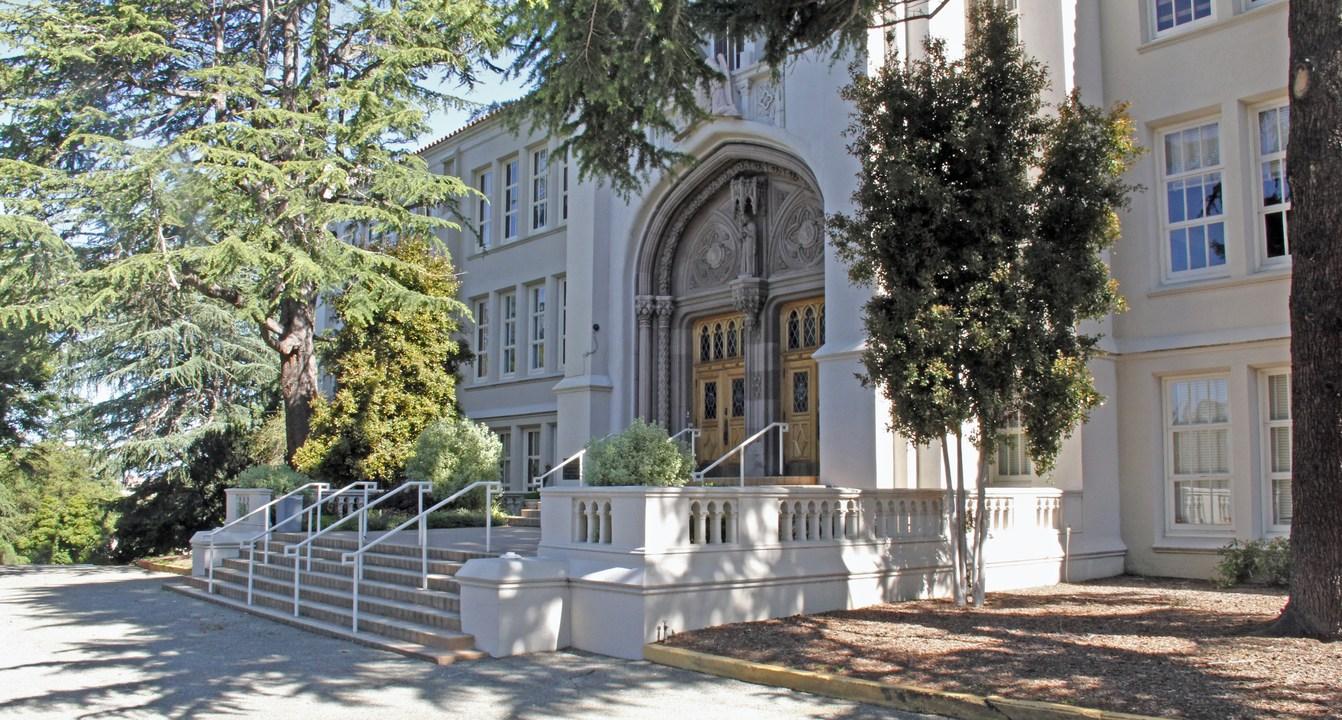 holy-names-high-school