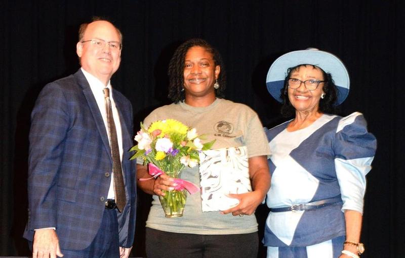 Farmer selected as the ECPS Teacher of the Year