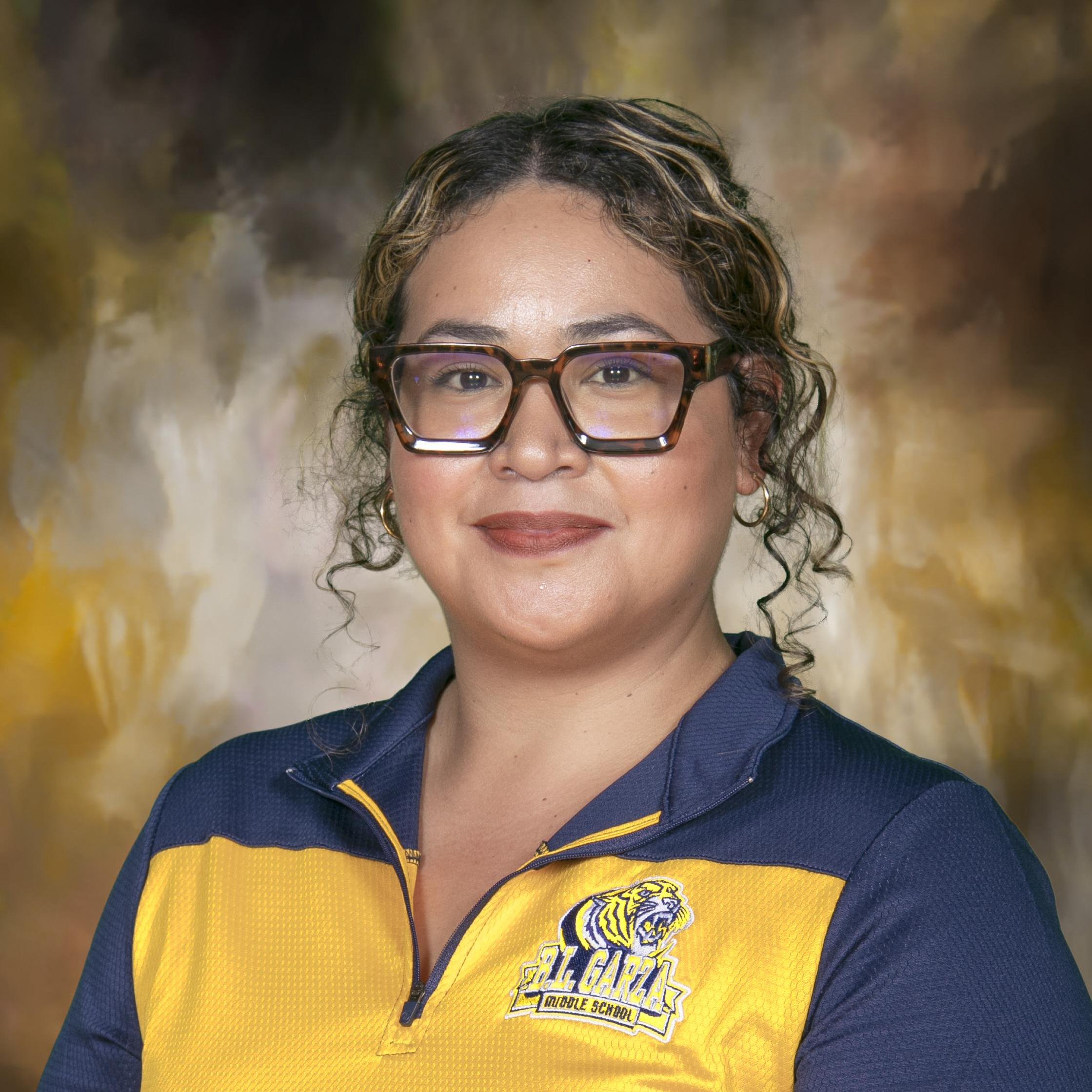 IsamarLopez's Profile Photo