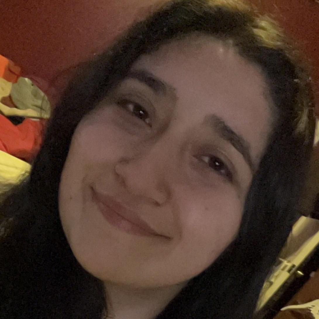 AngelaPonce's Profile Photo