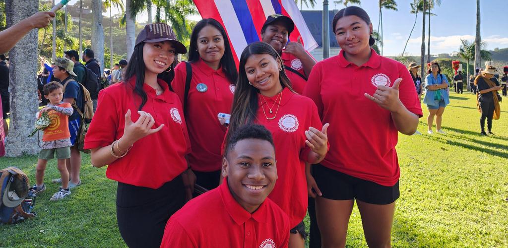 LHS students at Onipa'a Peace March
Photo by Eva Palakiko