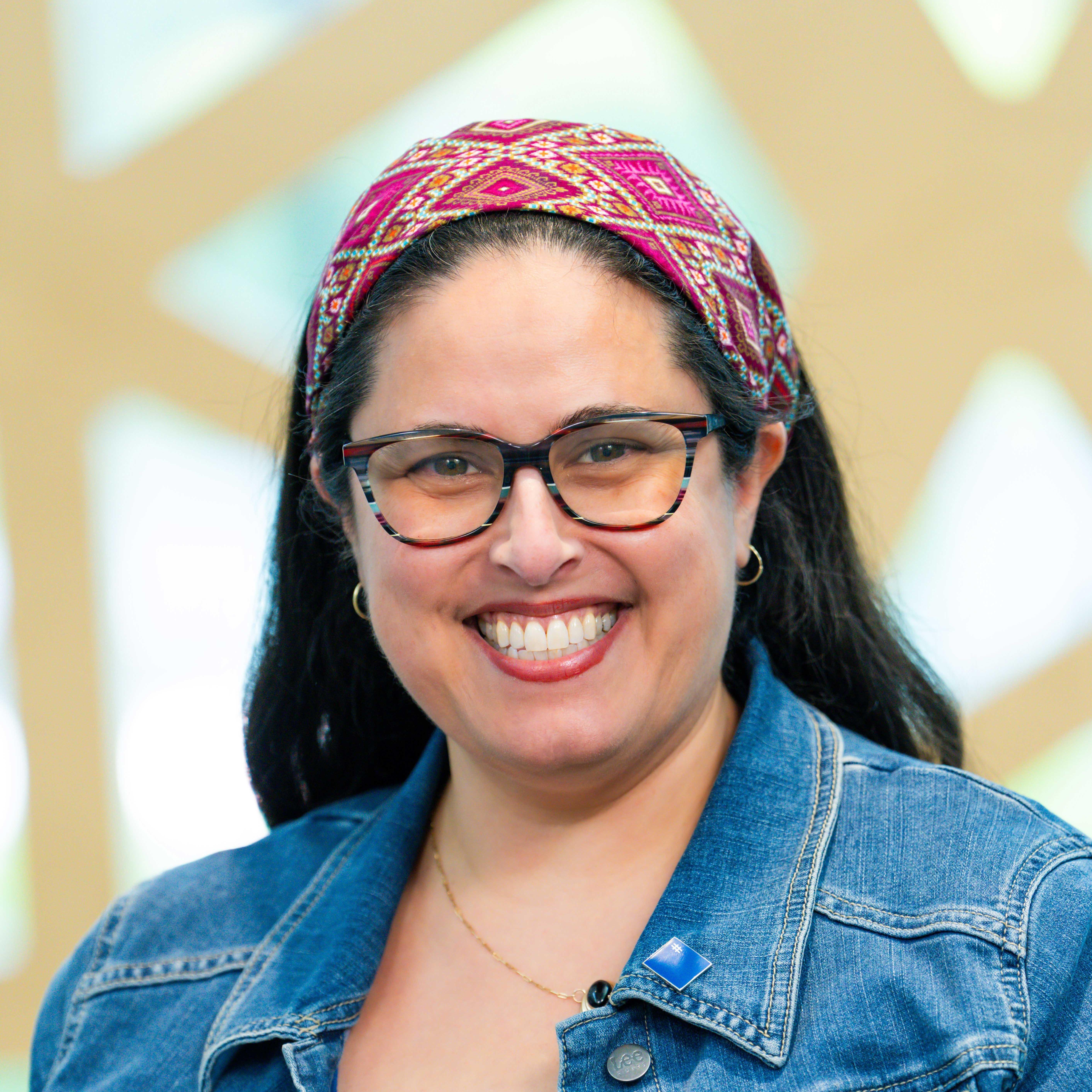GussieSinger's Profile Photo