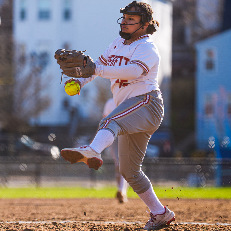 Crimson Tide Softball Featured Photo
