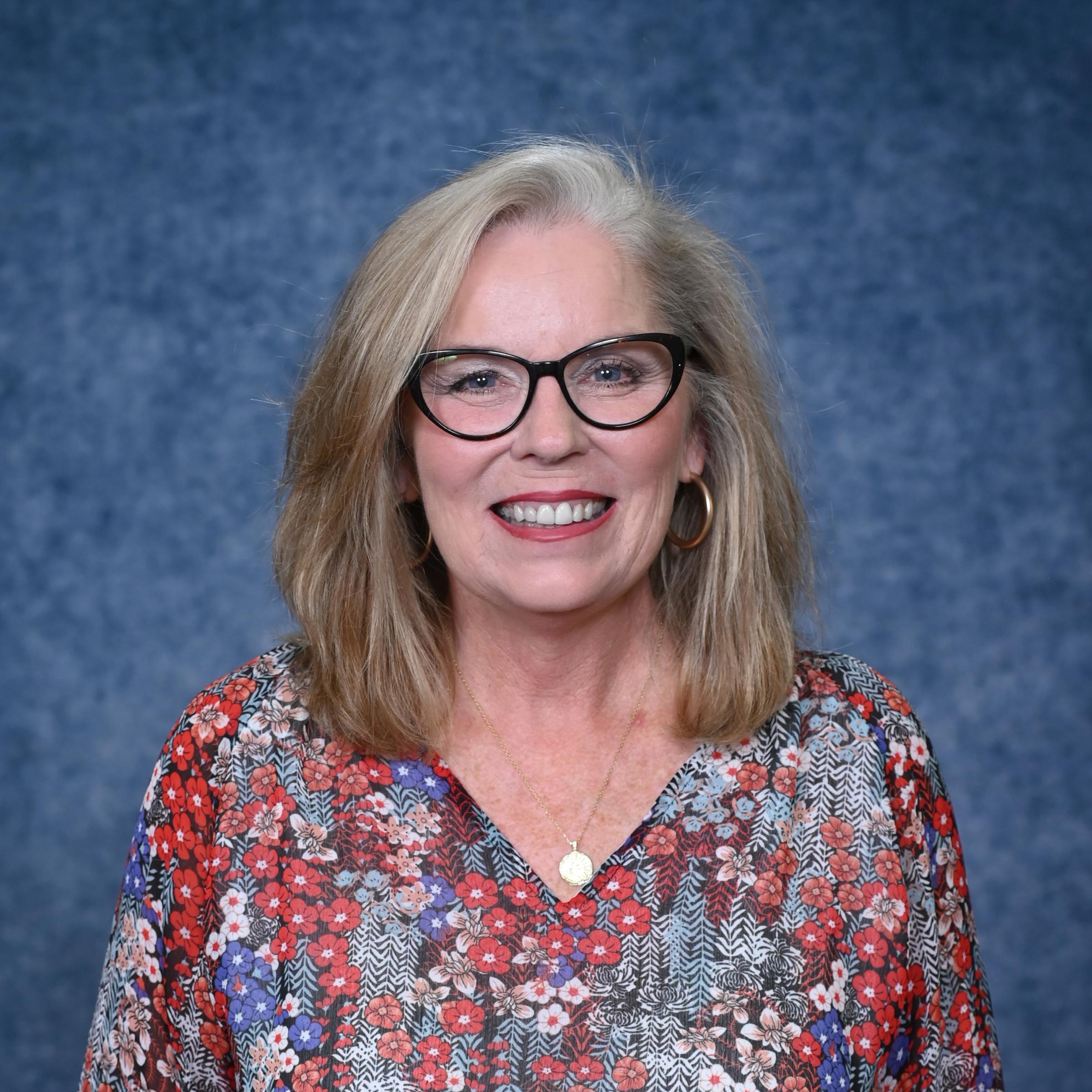 LoriKamariotis's Profile Photo