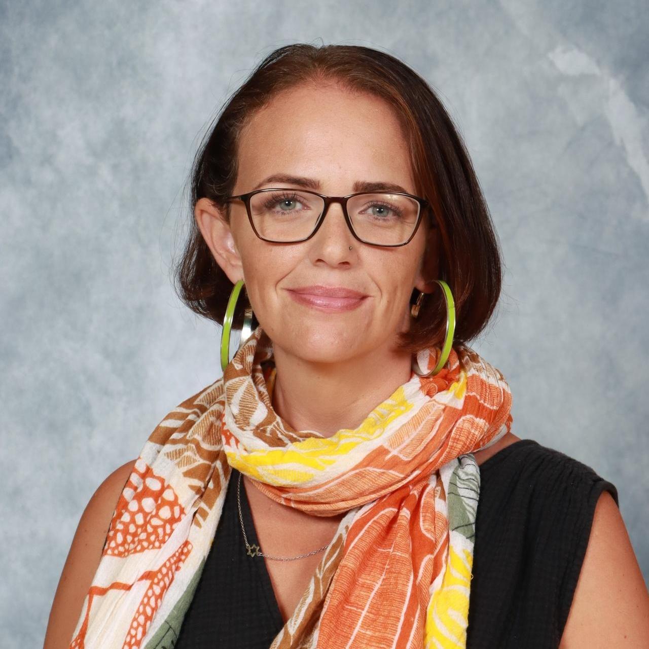 Sara-JeanLipmen's Profile Photo