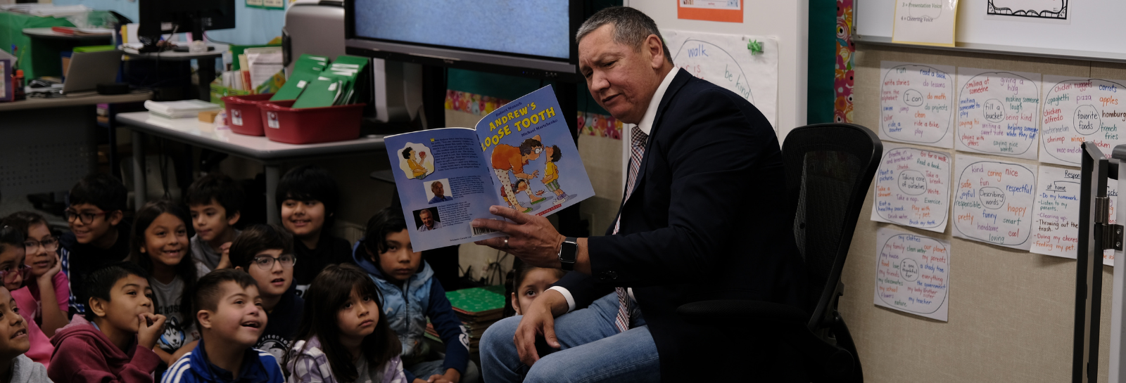 Celebrating Read Across America in PUSD - image for web