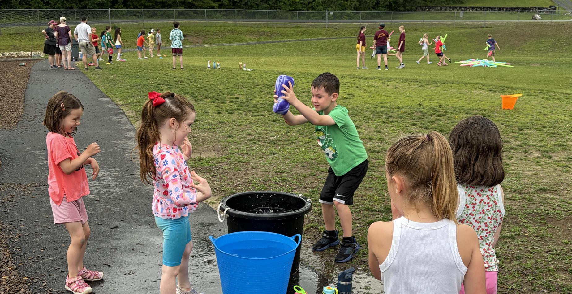 Splash bucket