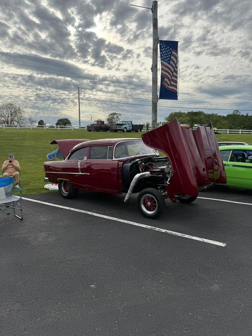Pictures from the car show.