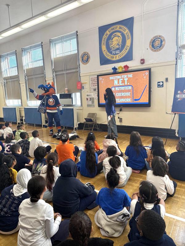 third grade students learning about healthy habits