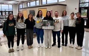 Tennis player advances to state tournament