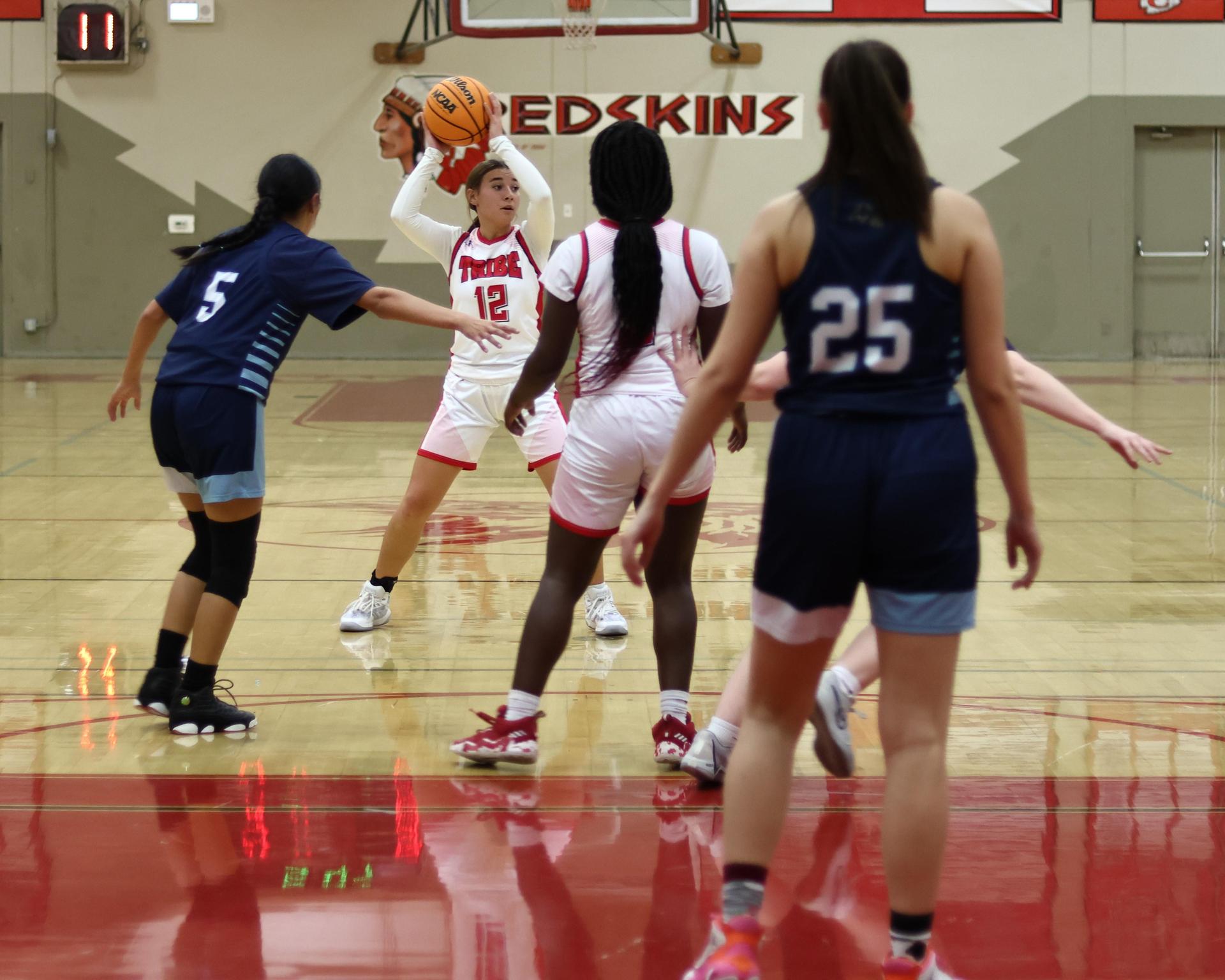 varsity girls playing against yosemite