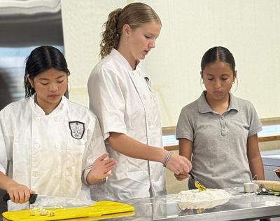 Culinary Collaboration: Students Learning Together, September 25, 2025