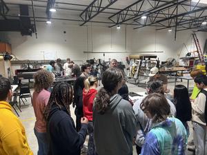 Students tour advanced manufacturing facility