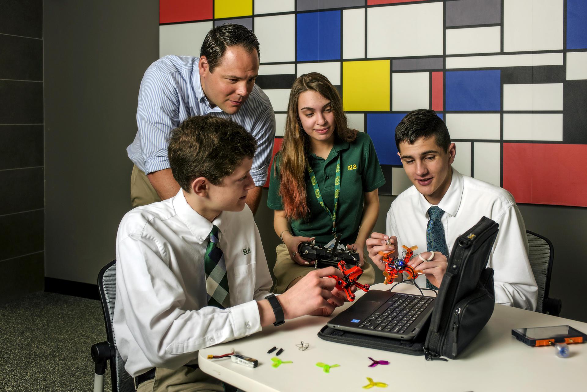 Students building drones in Innovation Lab
