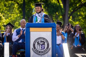 Sonny Davis speaks at commencement