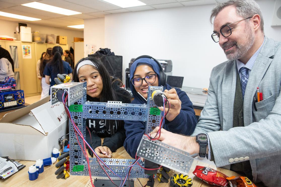Queens school engages students with intensive project-based learning
