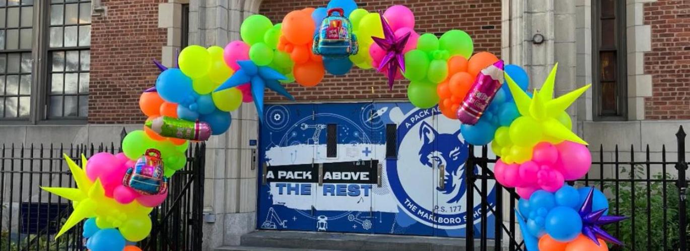 bright color balloon in an arch