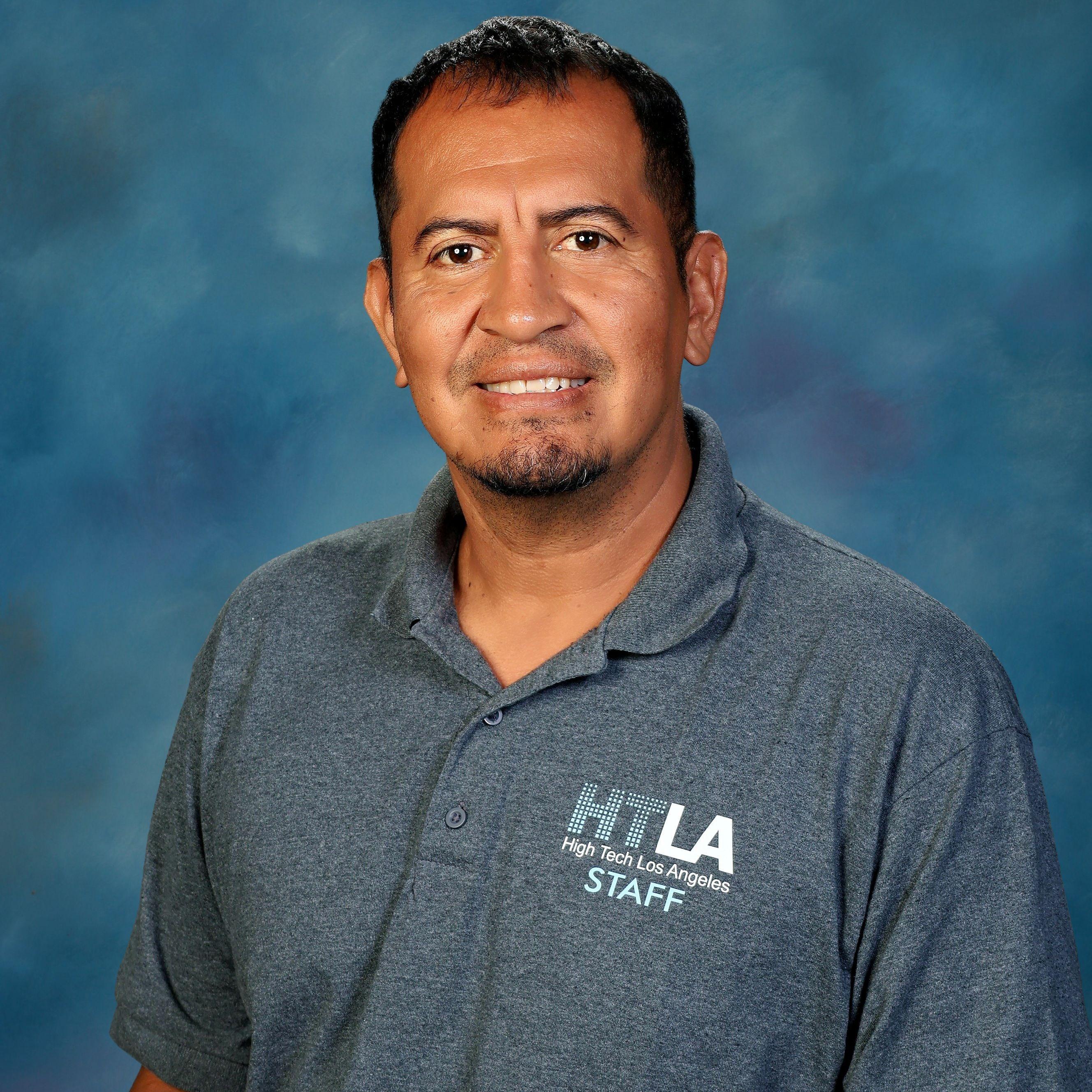 NestorGonzalez's Profile Photo