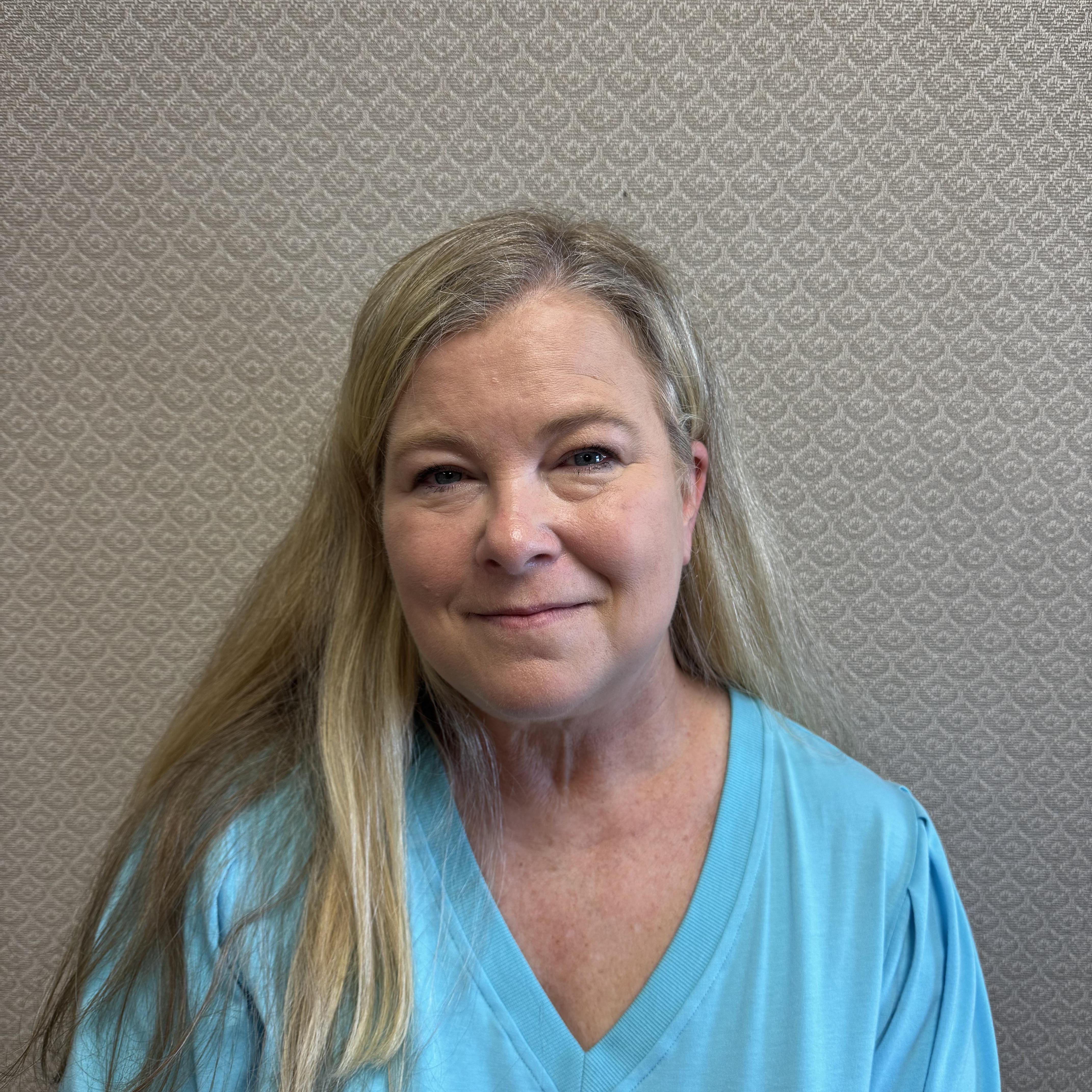 DebbieEdwards's Profile Photo