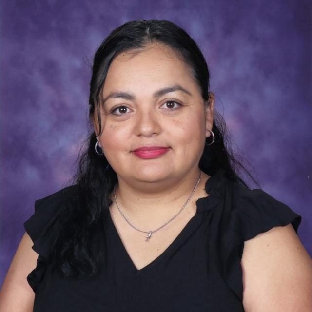 LindaAguirre's Profile Photo