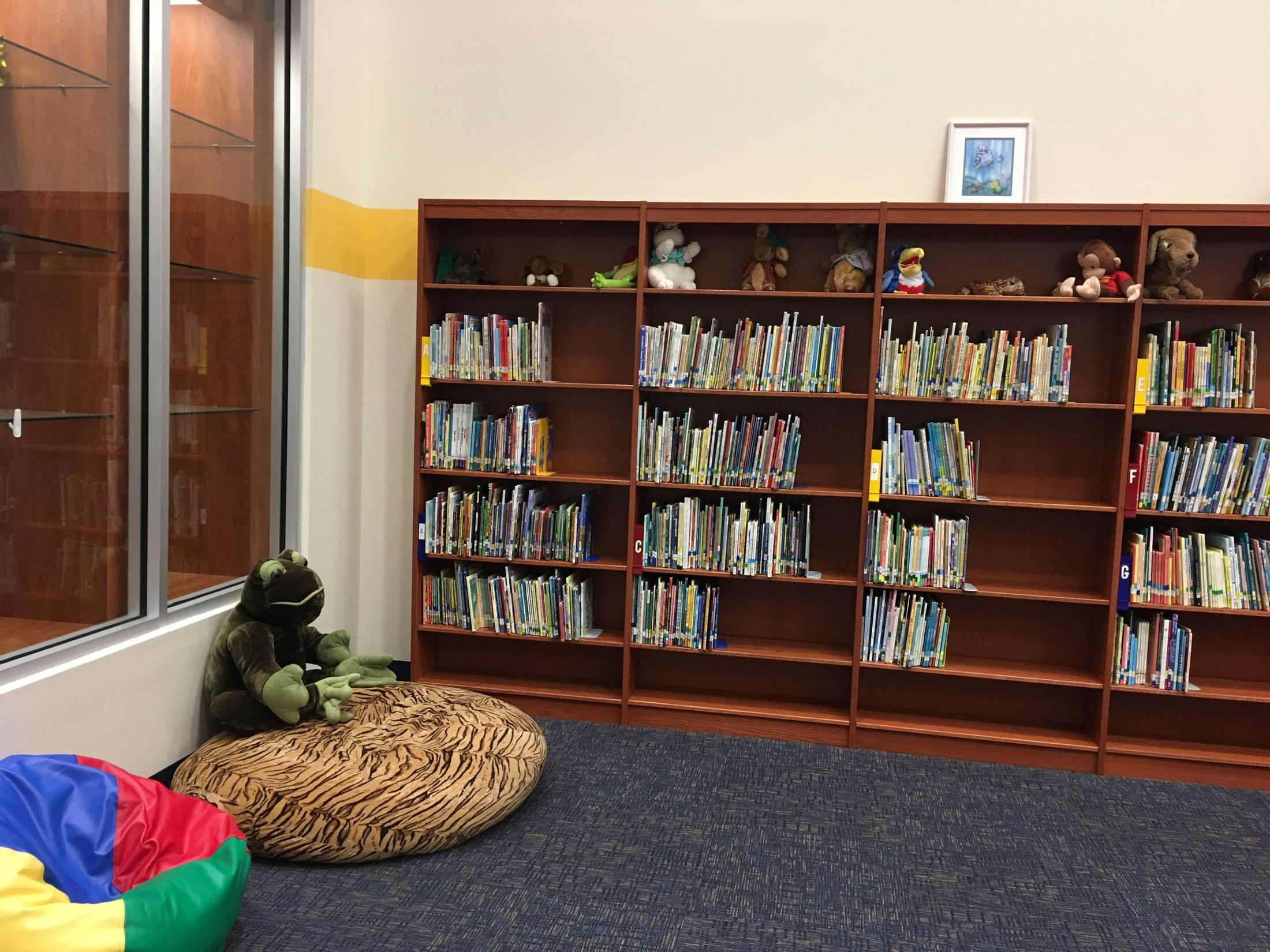 Welcome Library West Side Elementary