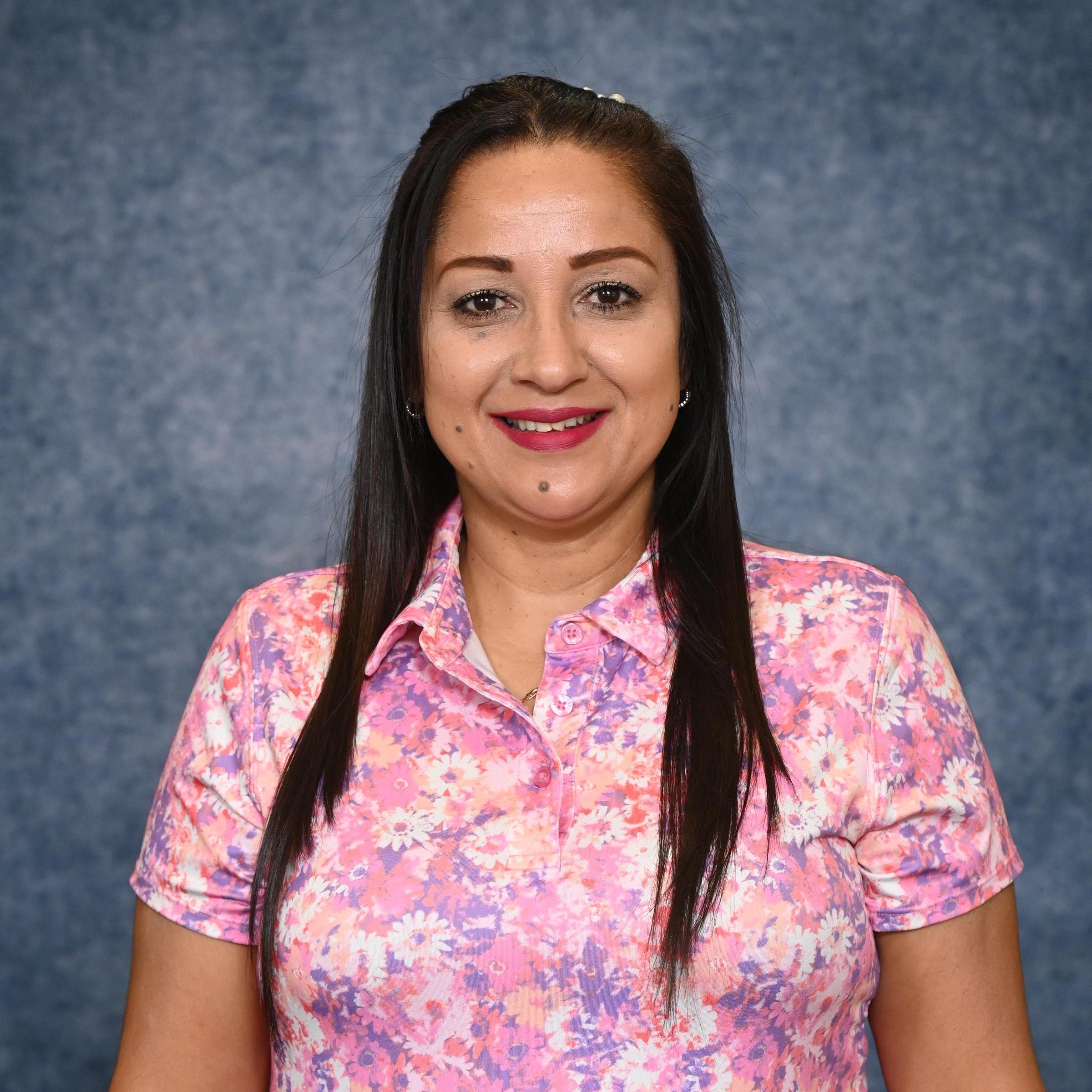 SarayGonzalez's Profile Photo