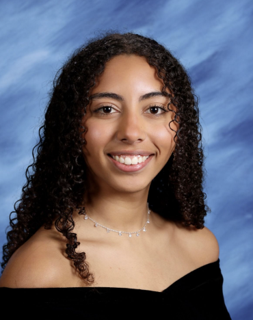 MRHS Salutatorian - Carolina de Lyra