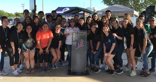 students doing community service