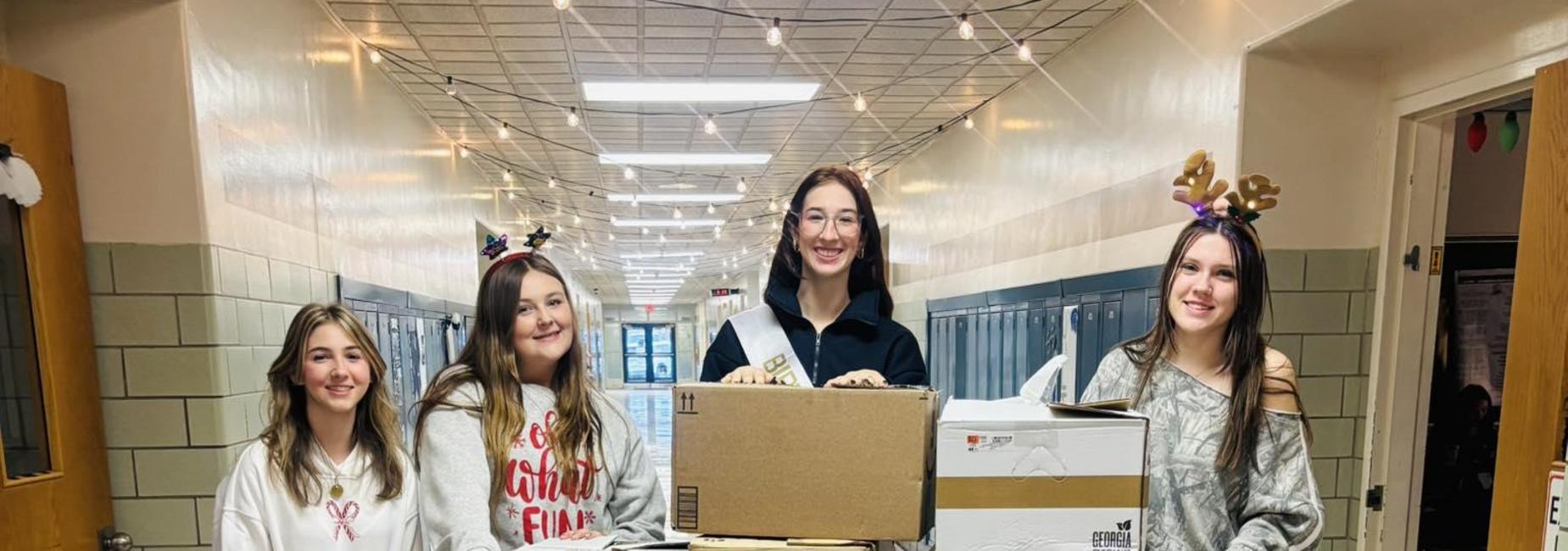 Holiday Meal Drive-Up Volunteers