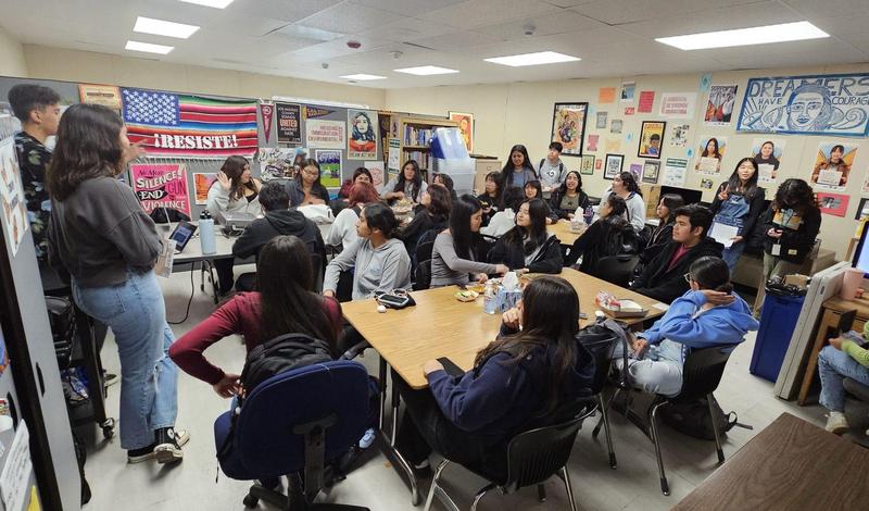 Students talking about Immigration