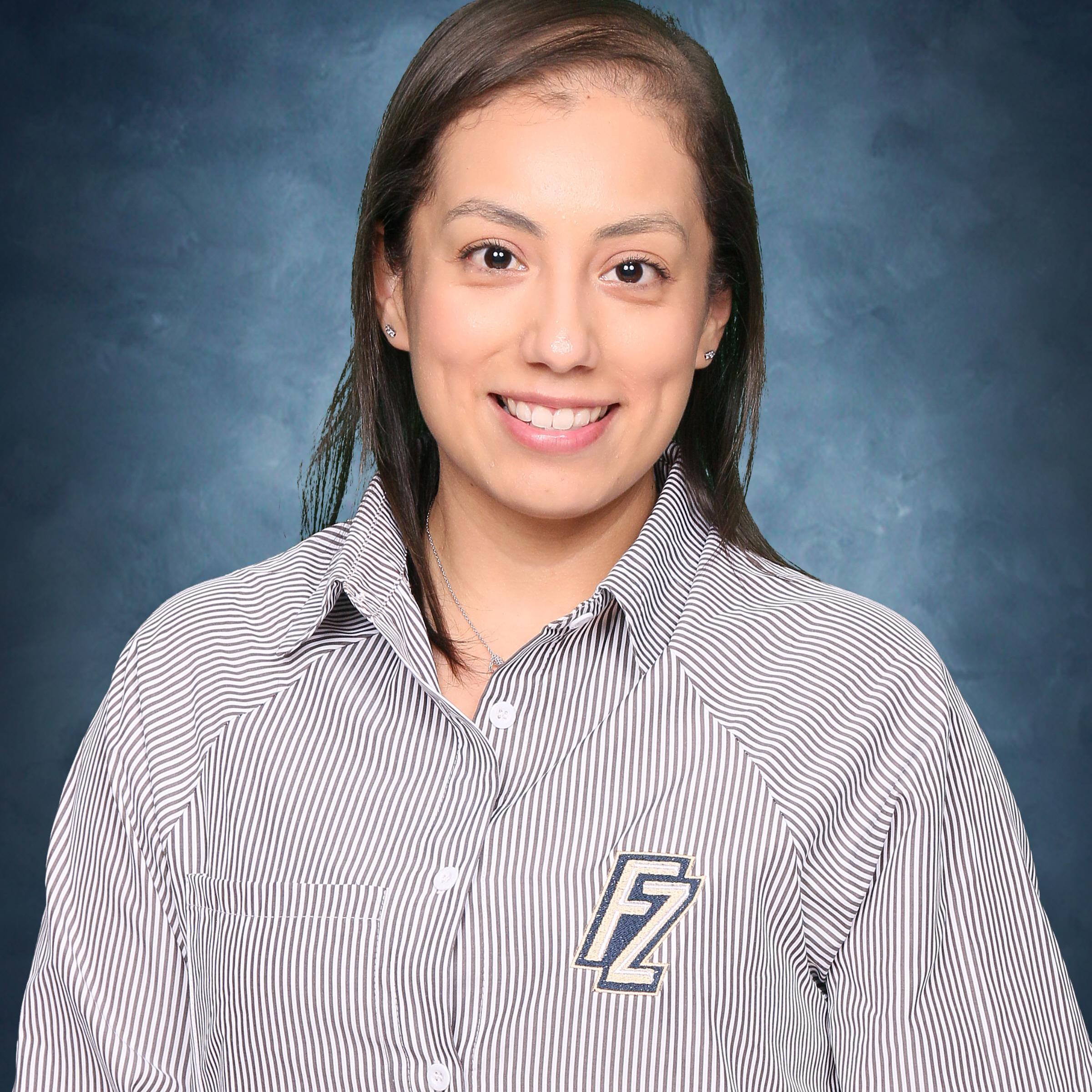 DianaReyna's Profile Photo