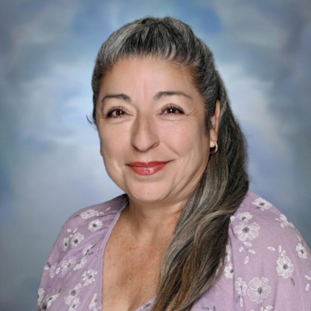 AdrianaReyes's Profile Photo