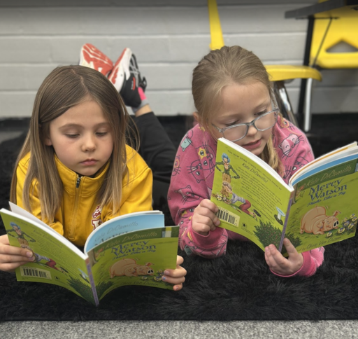 girls reading