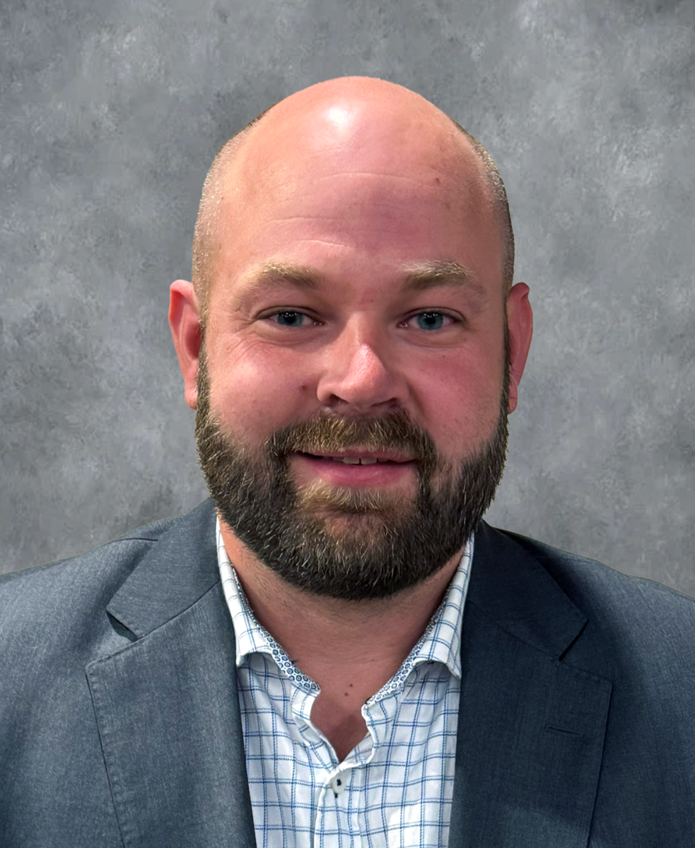 Douglas Roth headshot