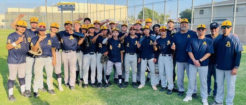 AHS BASEBALL TEAM WINS LEAGUE!!!