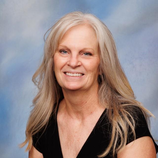 LoriKnight's Profile Photo