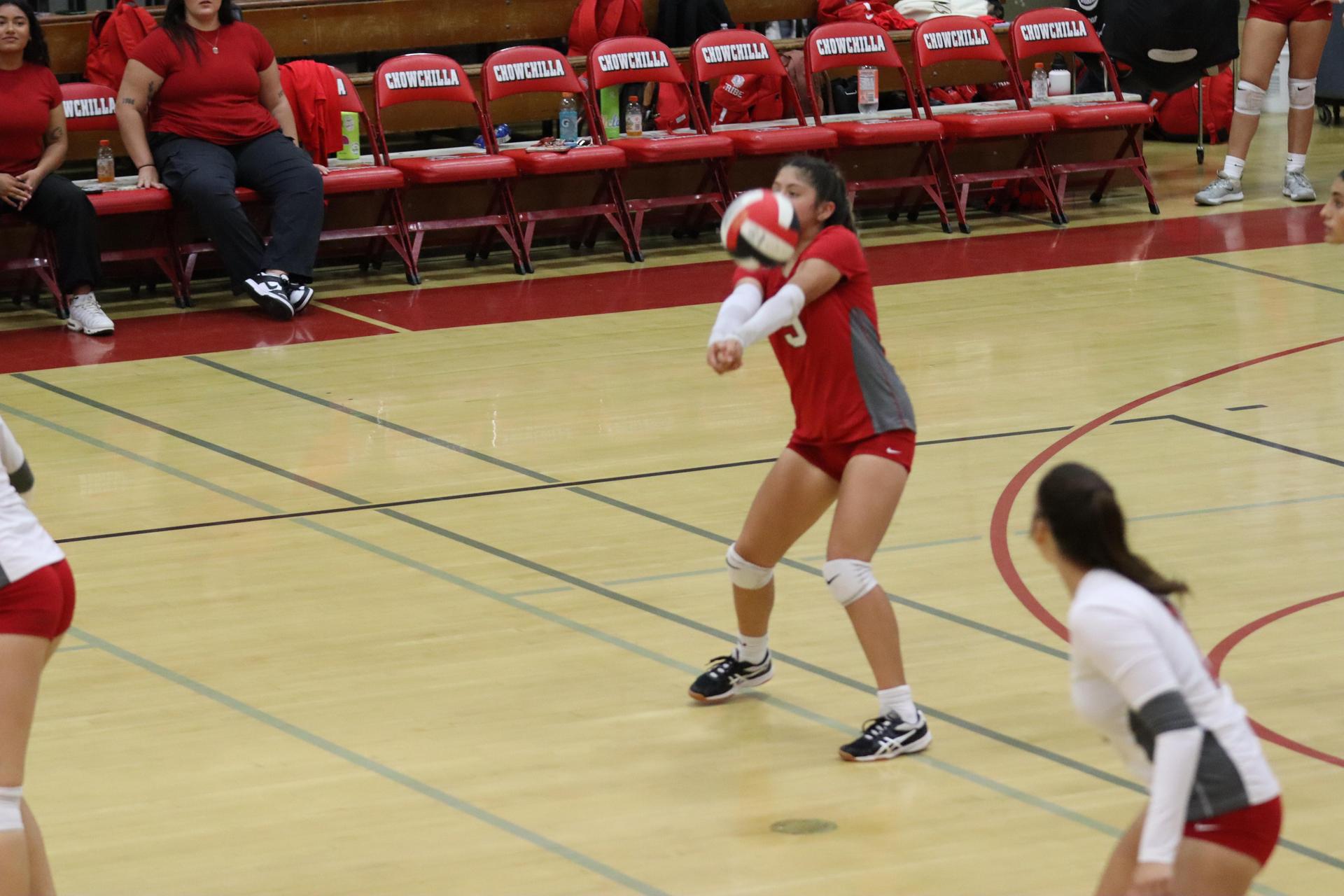 junior varsity girls playing volleyball against Yosemite