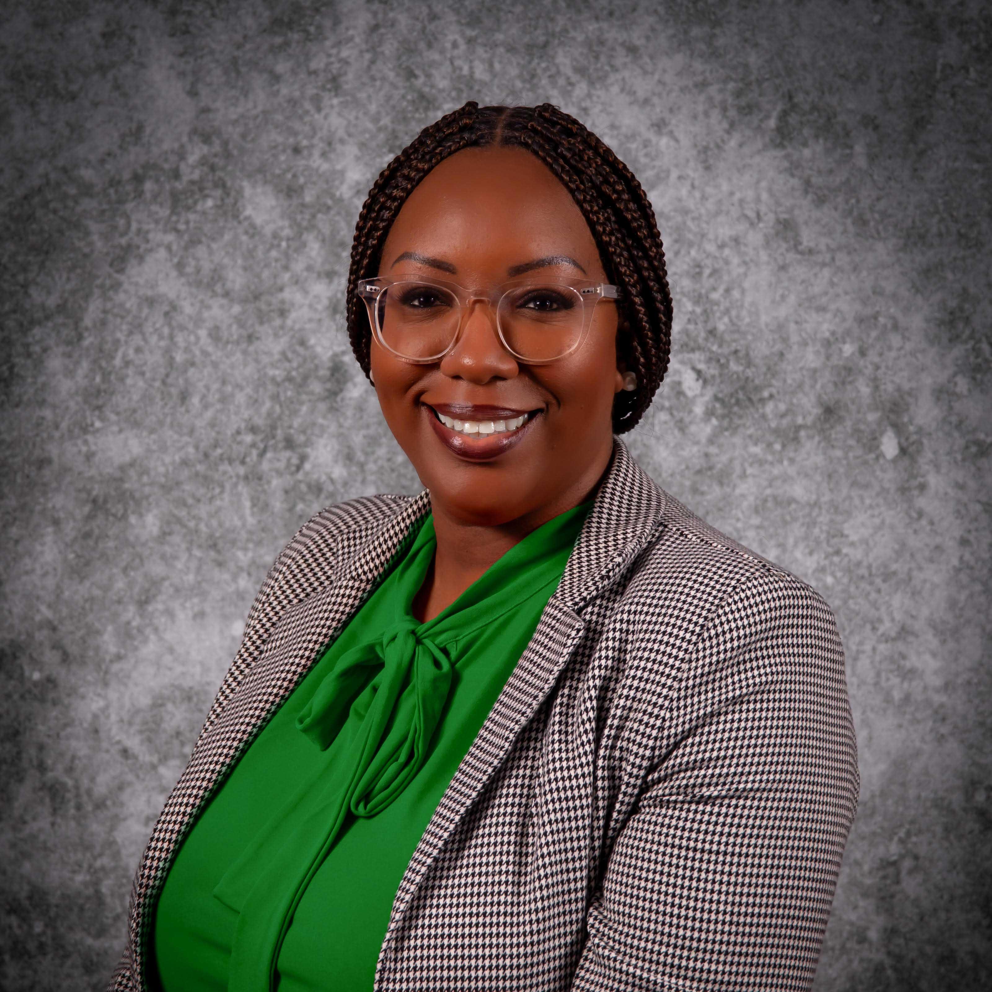 AntoinetteMiles's Profile Photo