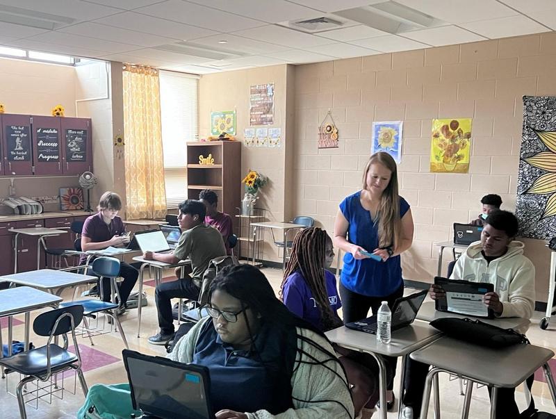 Sophomores at Washington High Demonstrate Growth On Fall Reading Assessment Featured Photo