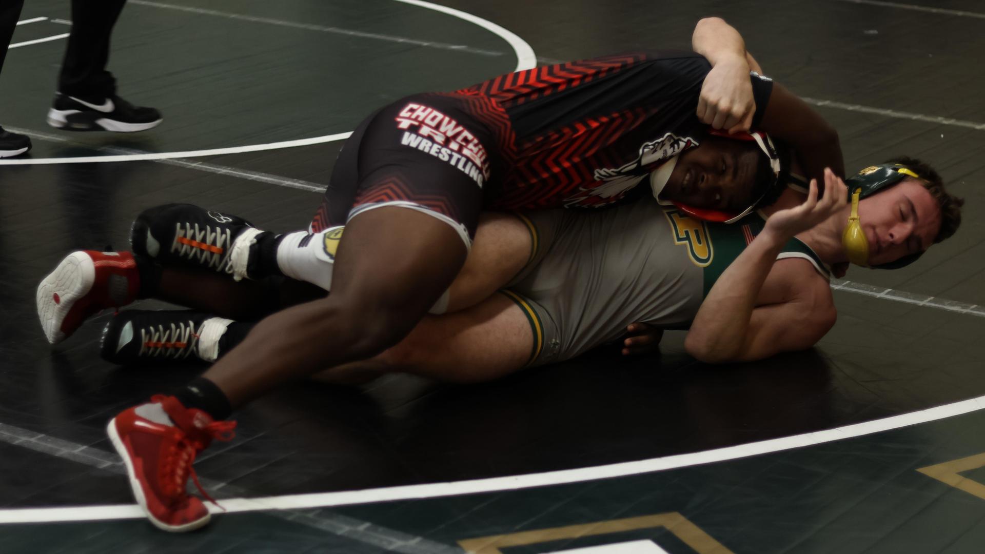 boys wrestling at liberty duals